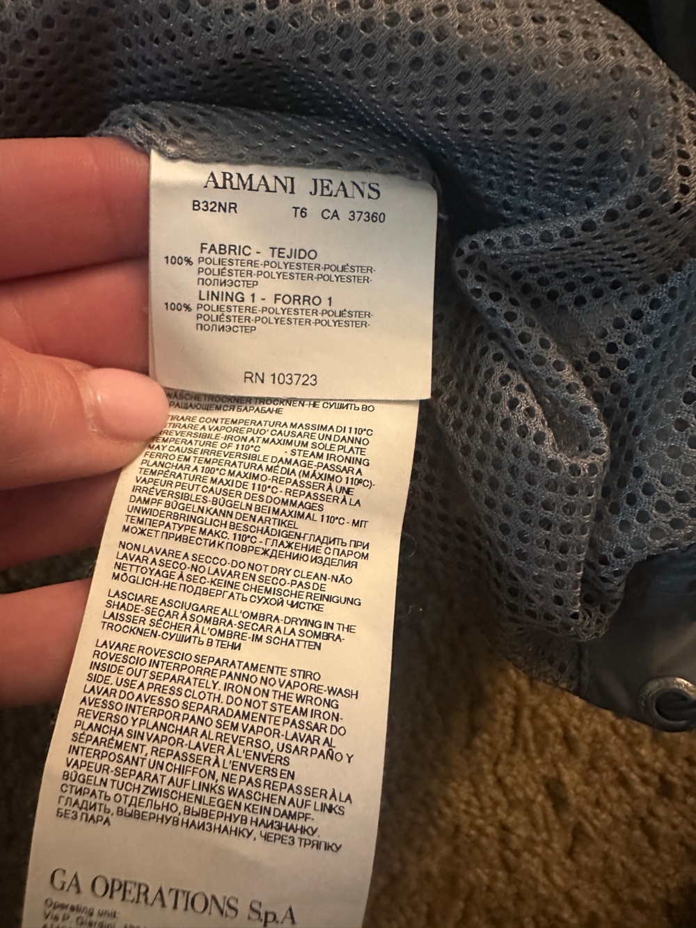 vintage Armani Jeans nylon windbreaker - Picture 4 of 6